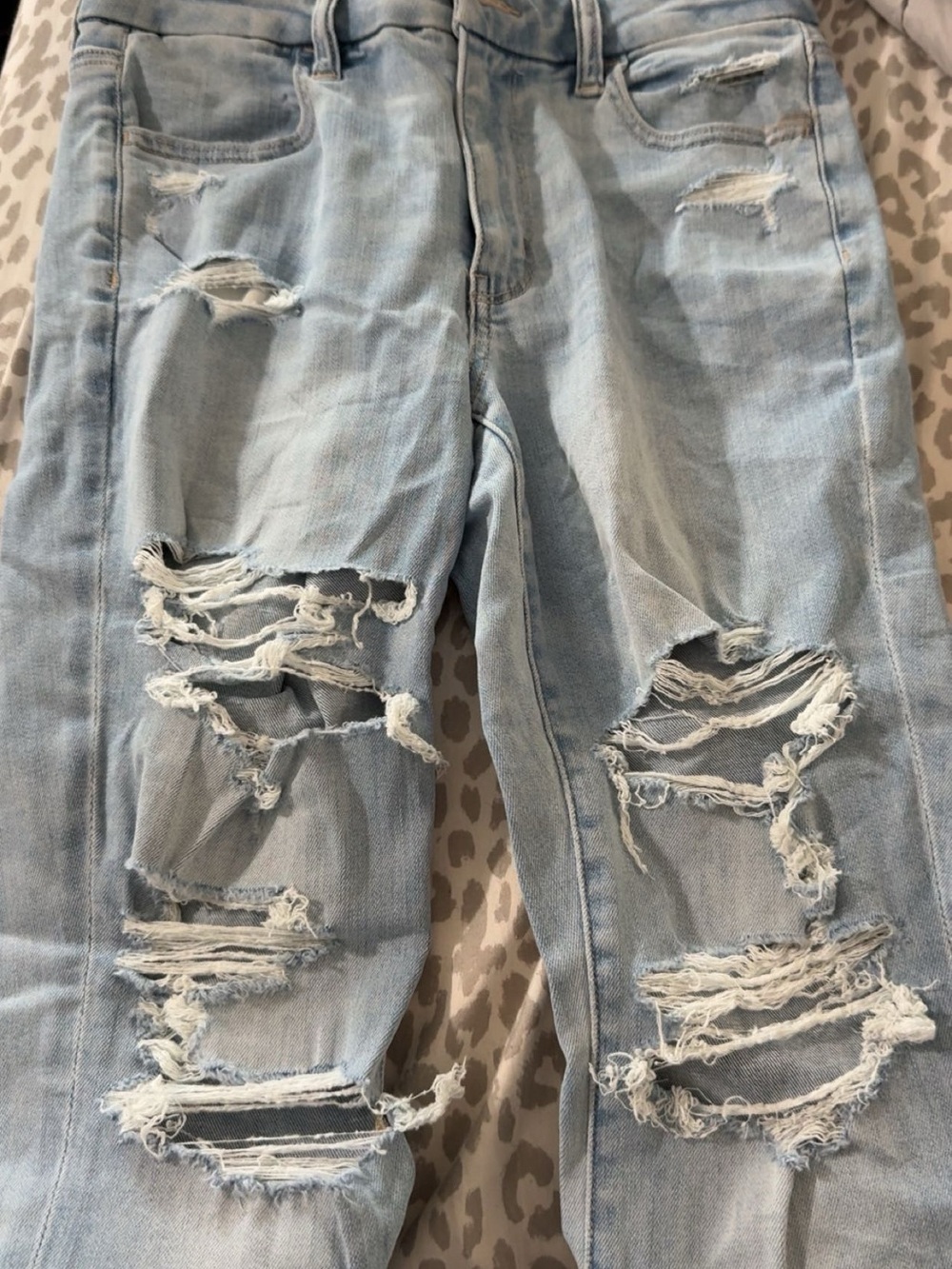 American Eagle Outfitters Light Blue Distressed Women's Jeans